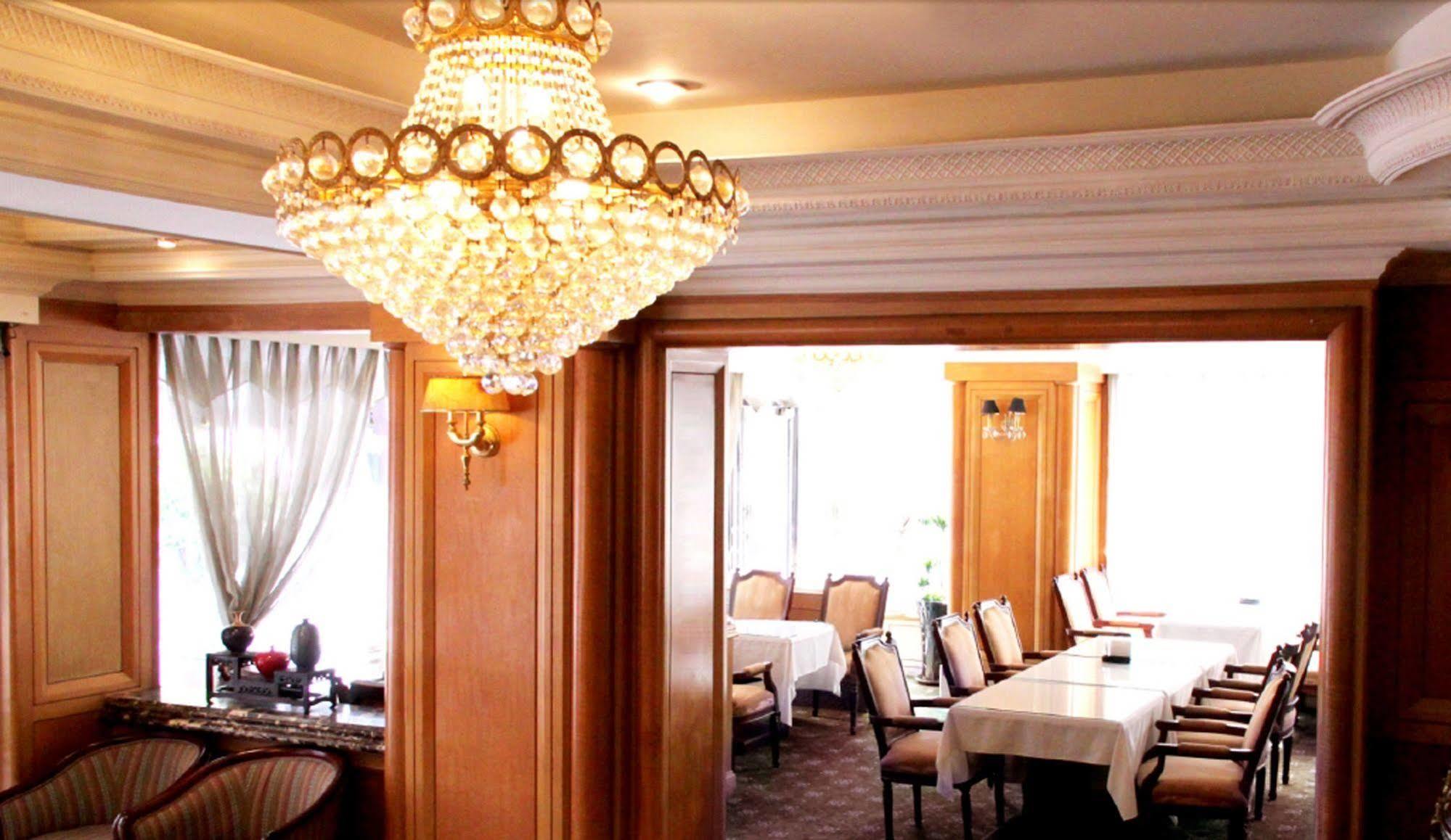 Meadow Hotel Tajpej Kültér fotó