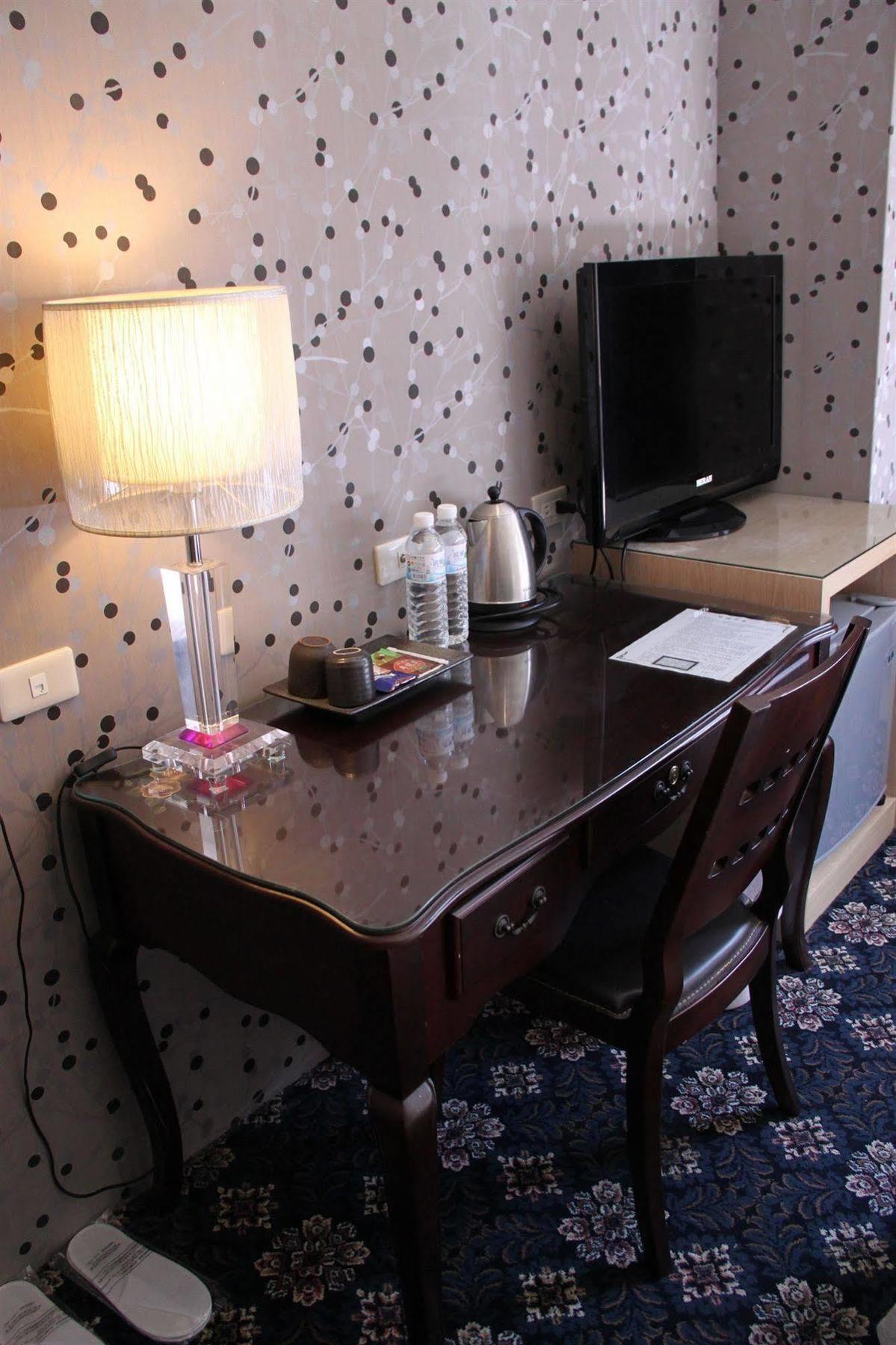 Meadow Hotel Tajpej Kültér fotó