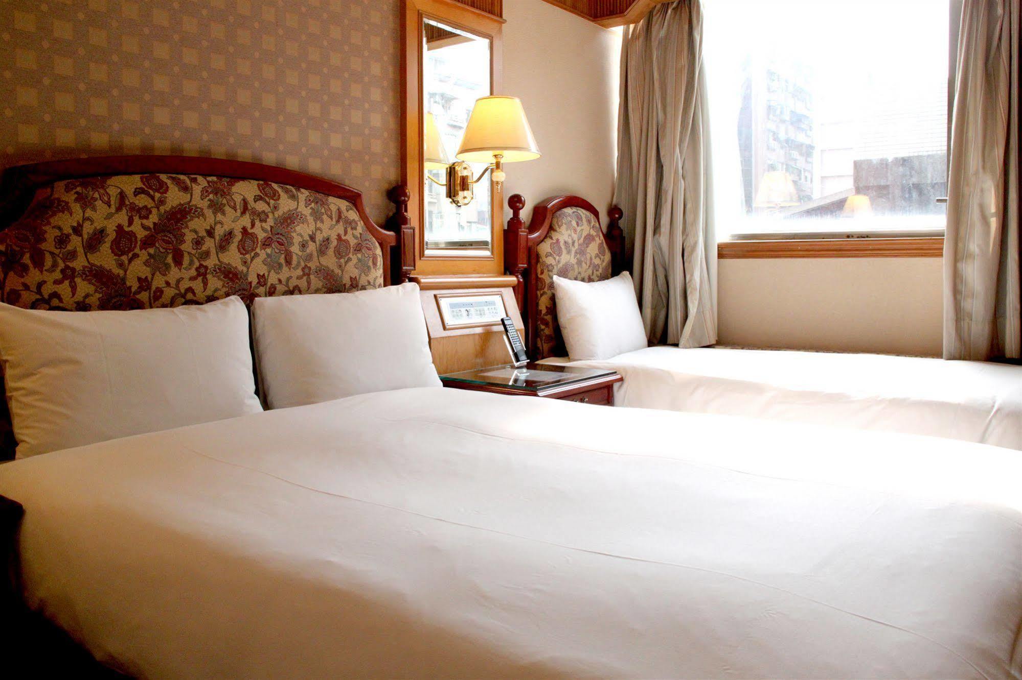 Meadow Hotel Tajpej Kültér fotó
