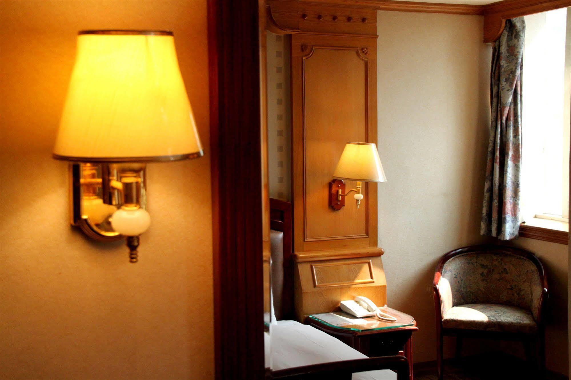 Meadow Hotel Tajpej Kültér fotó
